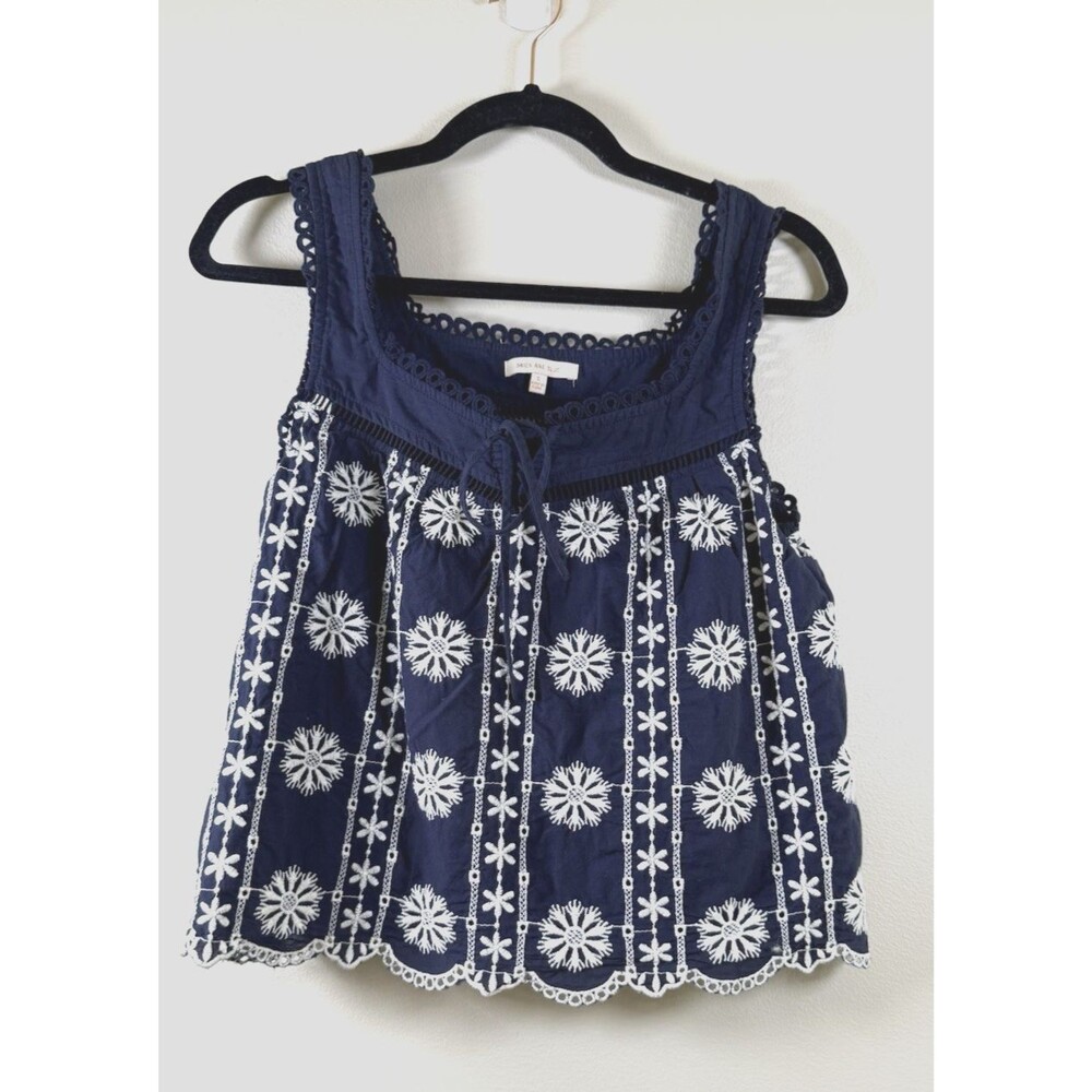 Skies Are Blue Blue/White Floral Eyelet Embroidered Square Neck Blouse - S